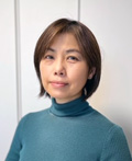 野口浩子助教授の顔写真