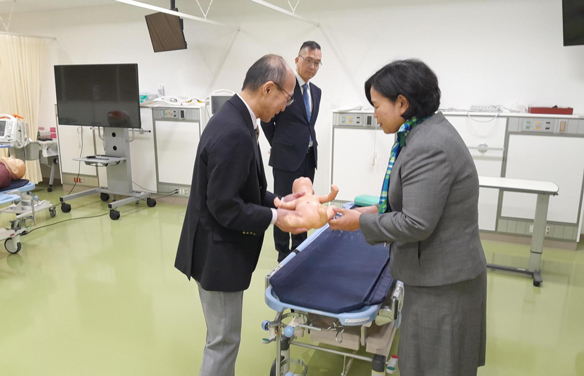 矢野教授と井上教授のご案内で成田シミュレーションセンター(SCOPE)をご見学