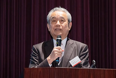 基調講演を行う伴信太郎・愛知医科大学医学教育センター特命教育教授